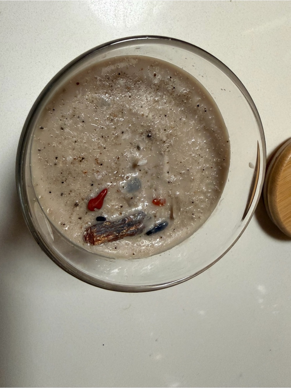 Sand and Wood - 11 oz Handcrafted Candle - Picture 2 of 3